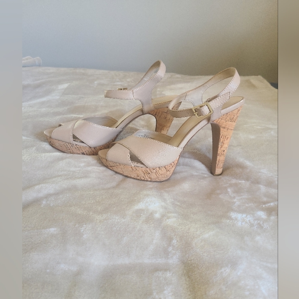 EUC Nine West heels